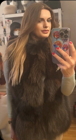 Amoress Unica Vest in Fox or Finnraccoon 
