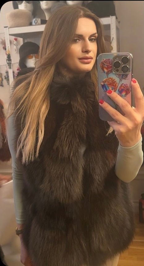 Amoress Unica Vest in Fox or Finnraccoon 