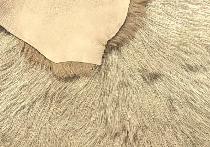Amoress Fia - long Tuscan lamb coat