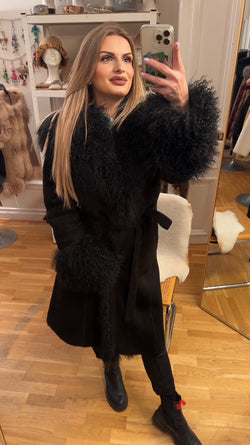 Modesty long sheepskin coat