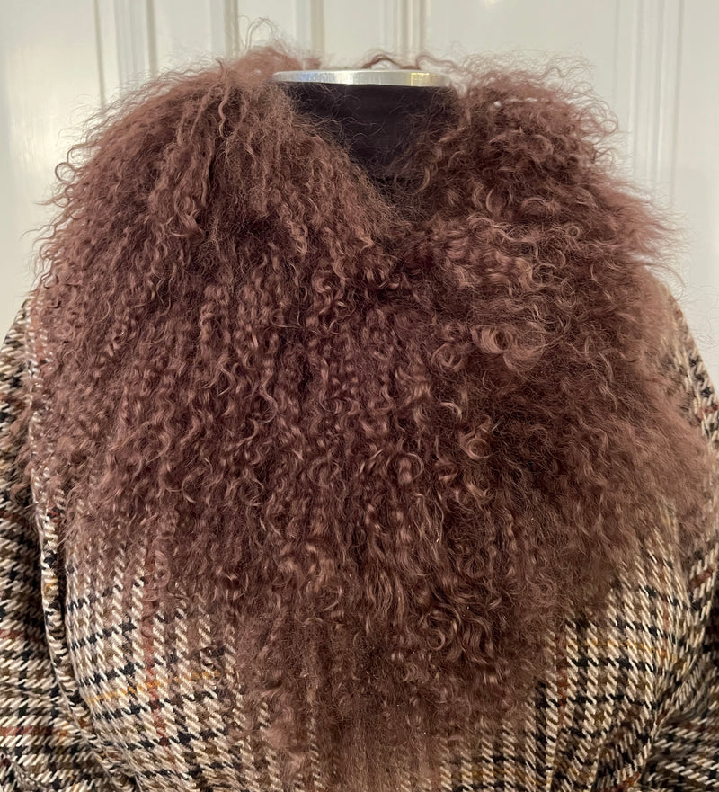 Tibetan lamb collar - Only 2 left