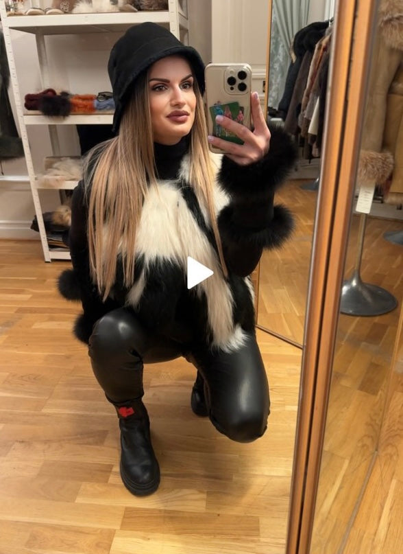 Amoress Unica Vest in Fox or Finnraccoon 