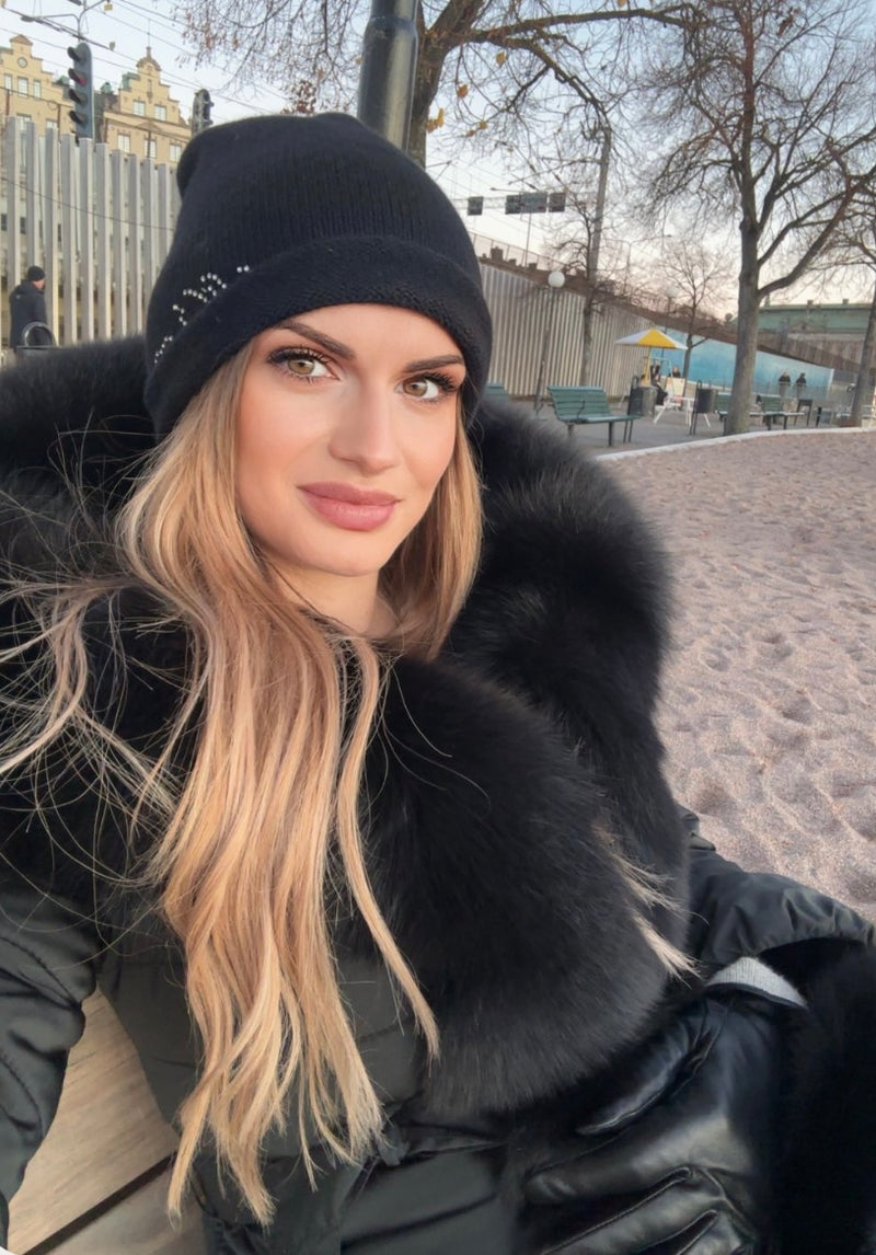 Amoress Jane i SAGA räv - Endast 1 kvar