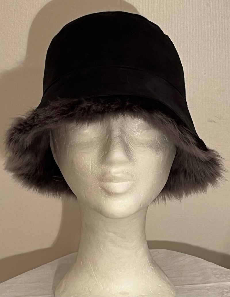 Buckethat i Toscana lamm skinn
