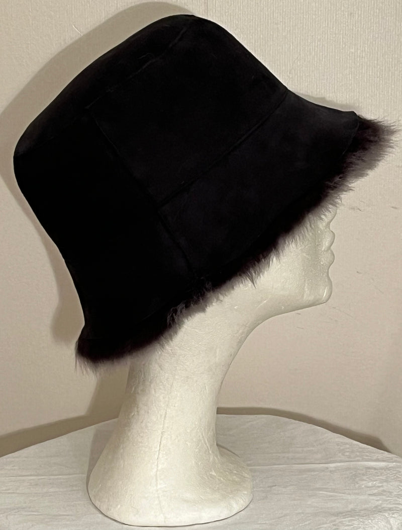 Buckethat i Toscana lamm skinn