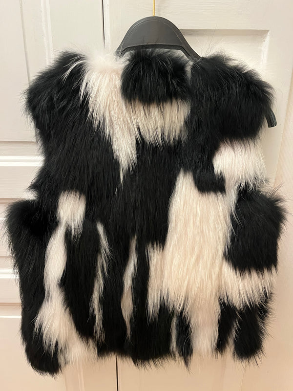 Amoress Unica Vest in Fox or Finnraccoon 