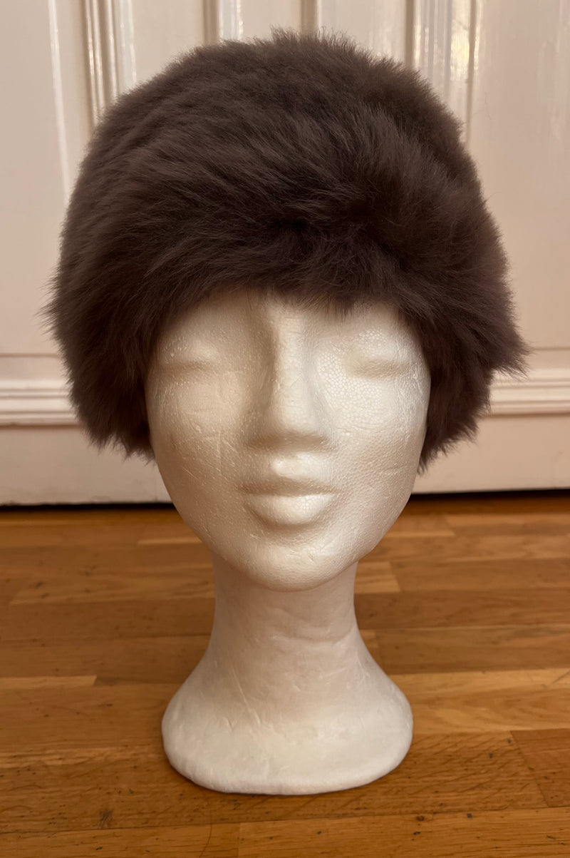 Pillbox hat