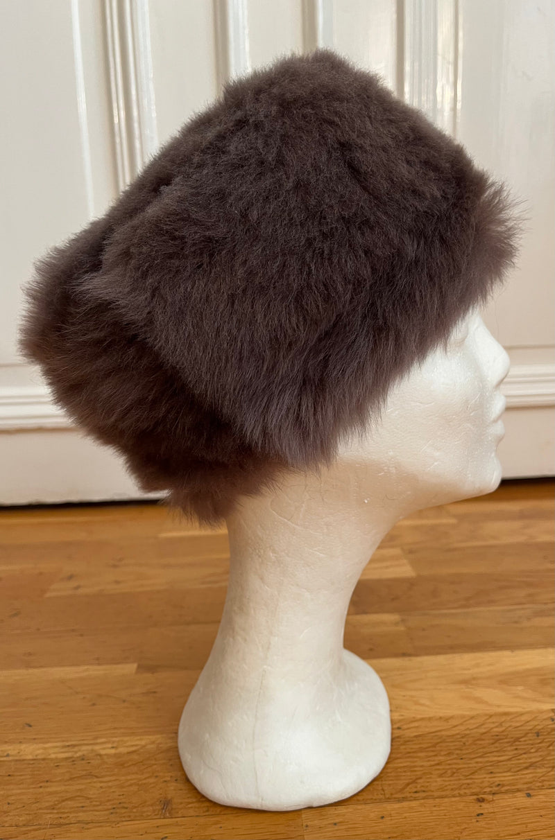 Pillbox hat