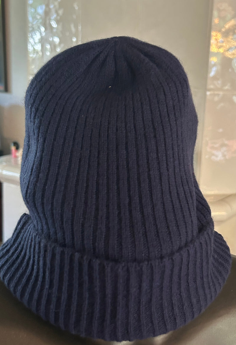 Rib-knitted Beanie in 100% cashmere