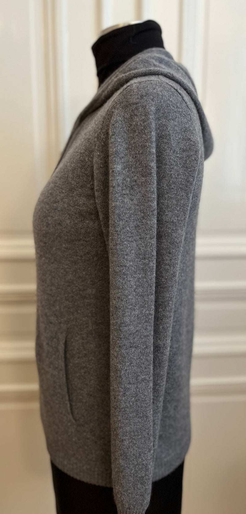 Cashmere cardigan in 100% cashmere