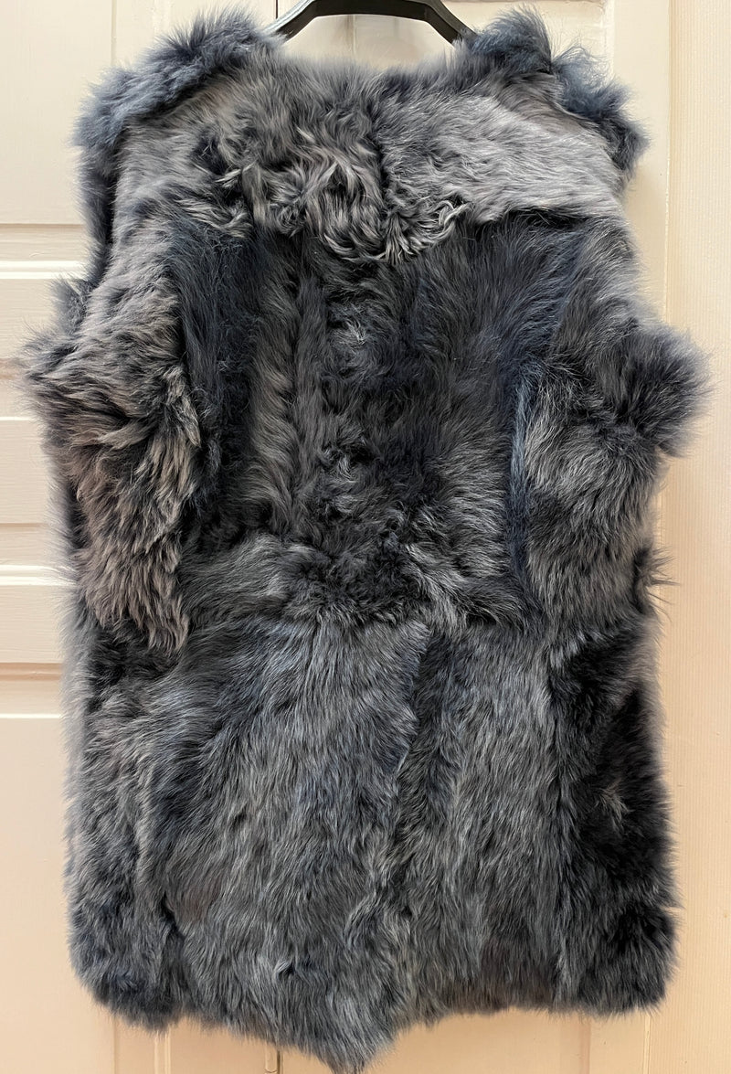 Amoress Rihanna Long Vest