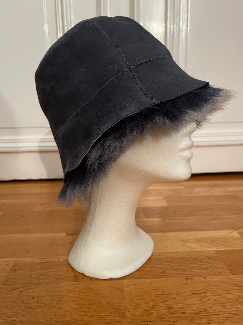 Tuscan lambskin buckethat