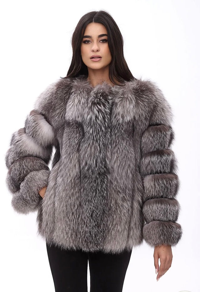 Räv Jacka med skinnen både vertikalt och horisontalt