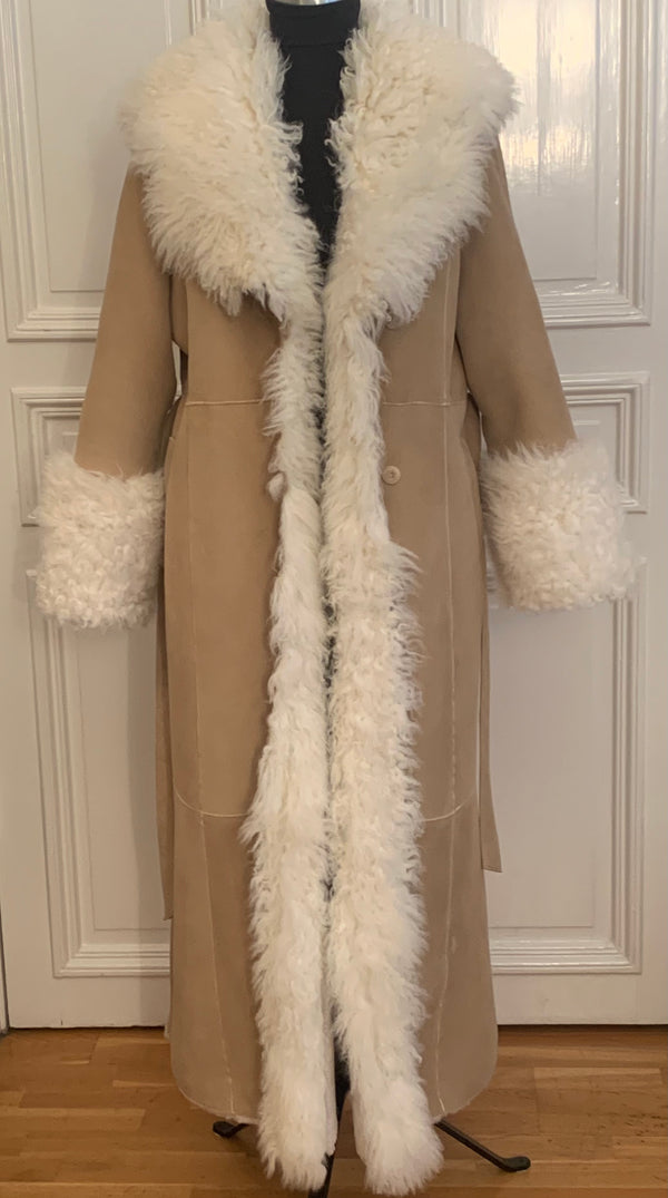 Modesty long sheepskin coat