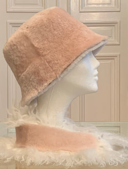 Double bucket hat in sheepskin