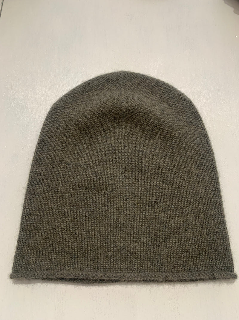 Hat in 100% cashmere