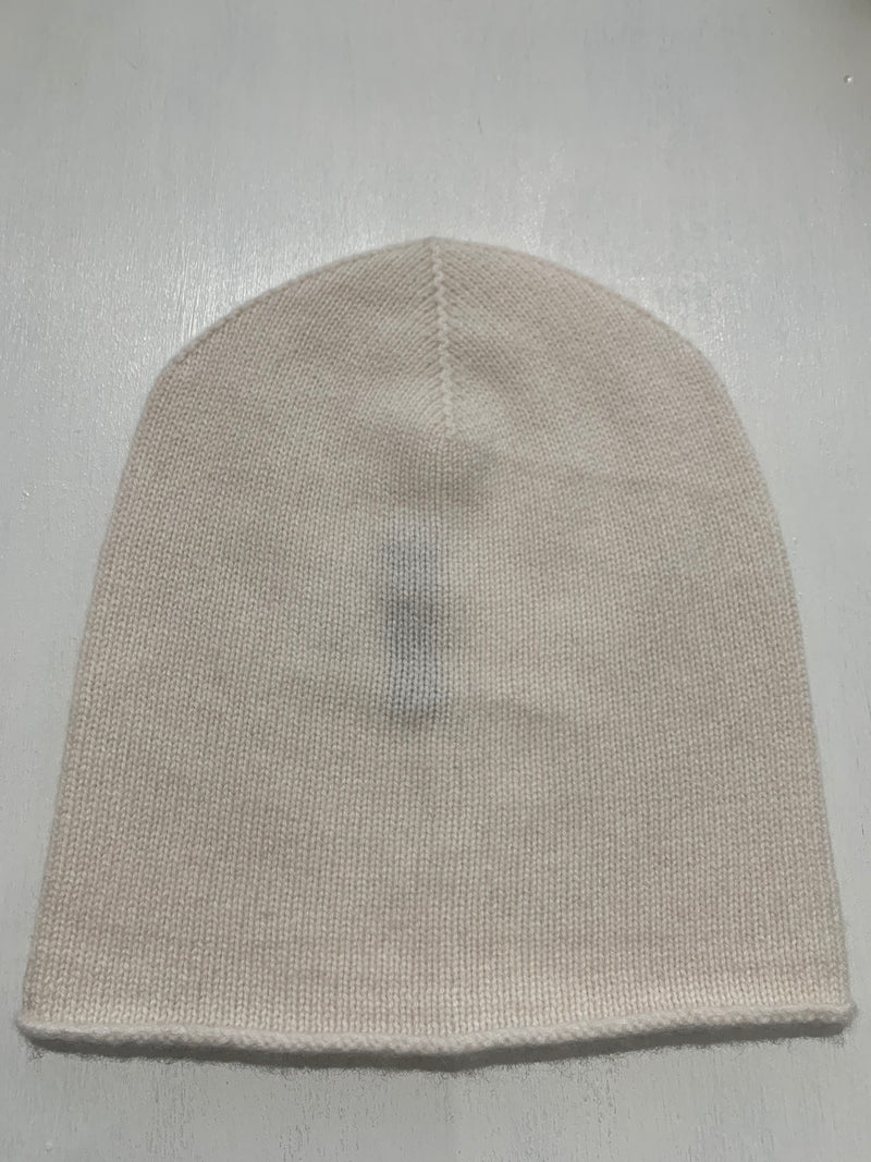 Hat in 100% cashmere