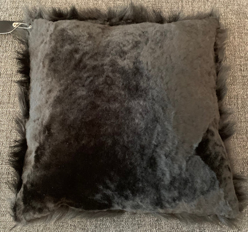 Sheepskin pillow in Tuscan lamb