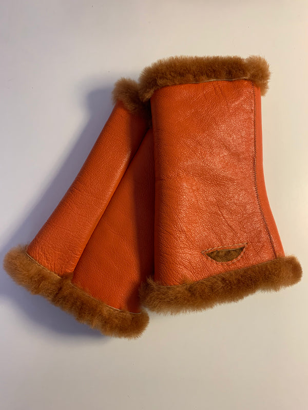 Arm warmers in sheepskin