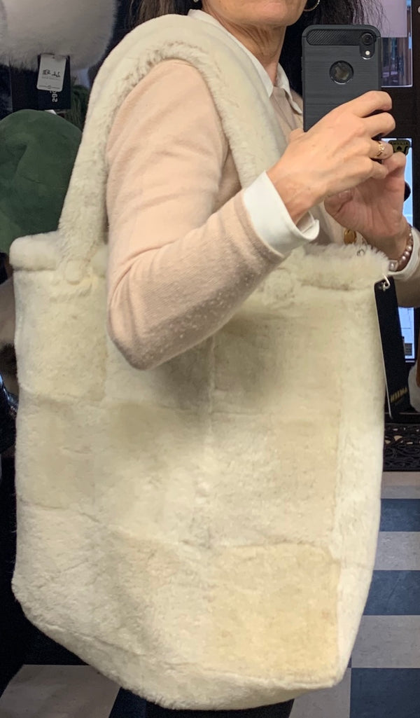 Sheepskin bag in different sizes and colors