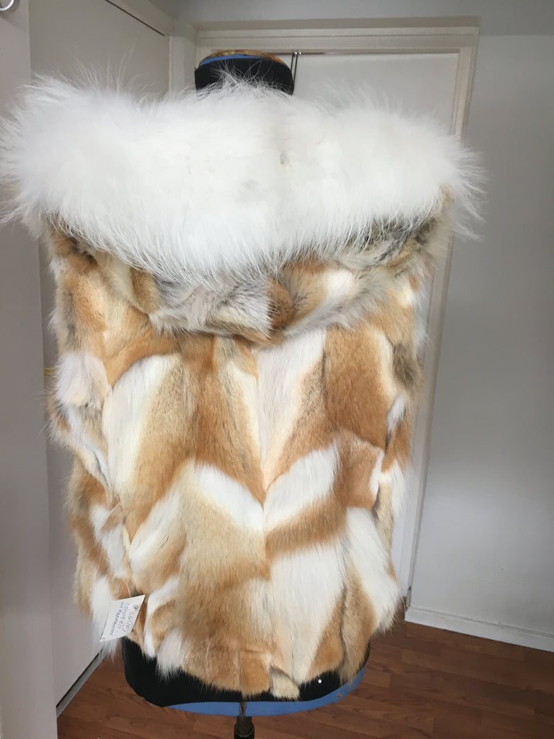 Amoress Cole Fox Vest With Hood